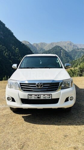 Toyota Hilux 2013, 305,000 km - 2.5 l - Bakı