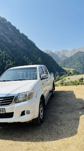 Toyota Hilux 2013, 305,000 km - 2.5 l - Bakı
