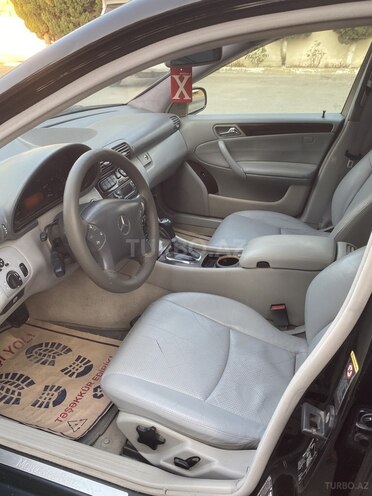 Mercedes C 240 2003, 327,870 km - 2.6 l - Sumqayıt