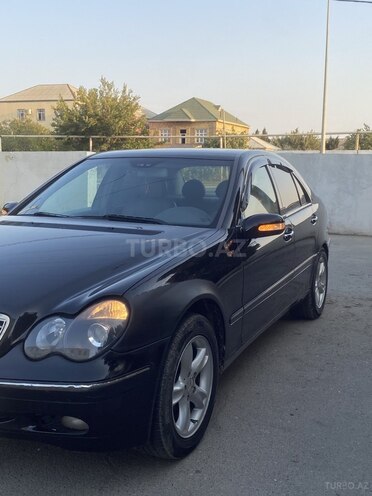 Mercedes C 240 2003, 327,870 km - 2.6 l - Sumqayıt