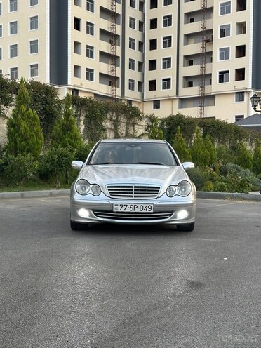 Mercedes C 220 2005, 489,000 km - 2.2 l - Bakı