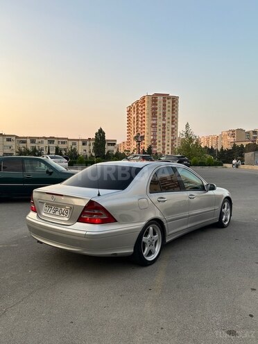 Mercedes C 220 2005, 489,000 km - 2.2 l - Bakı