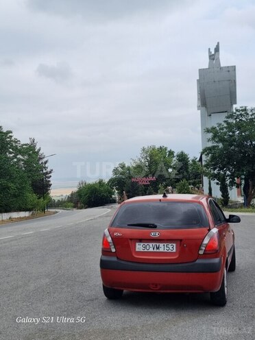 Kia Rio 2005, 234,000 km - 1.4 l - Şəki