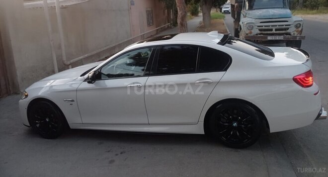 BMW 520 2015, 182,800 km - 2.0 l - Bakı
