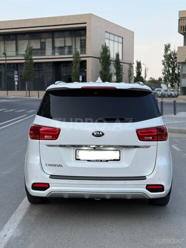 Kia Carnival 2019, 224,000 km - 2.2 l - Bakı