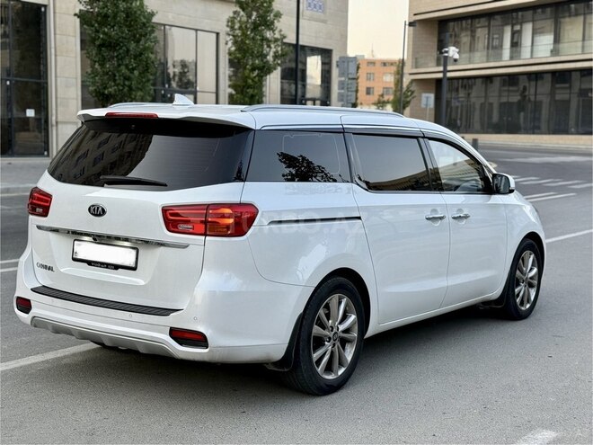 Kia Carnival 2019, 224,000 km - 2.2 l - Bakı