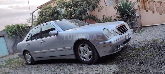 Mercedes E 240 2001, 320,000 km - 2.4 l - Şəmkir