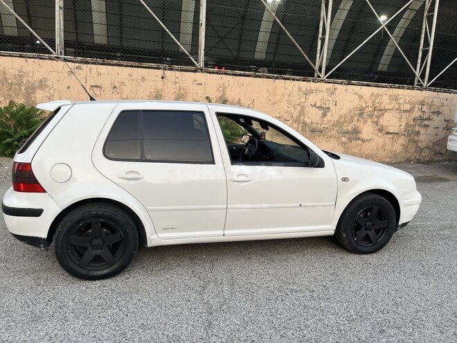 Volkswagen Golf 1998, 330,000 km - 1.6 l - Bakı