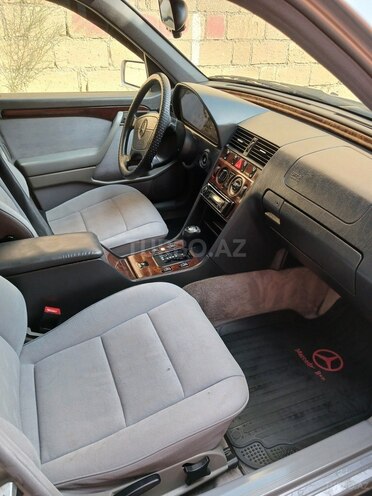 Mercedes C 200 1996, 301,000 km - 2.0 l - Xırdalan