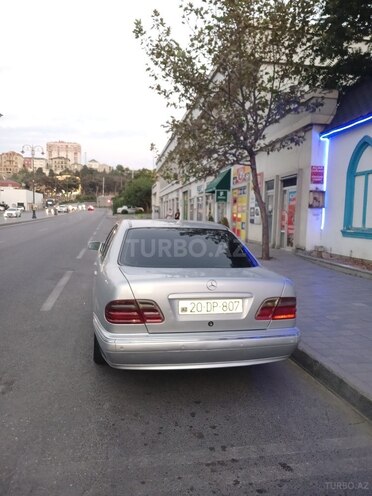Mercedes E 270 2000, 407,213 km - 2.7 л - Bakı