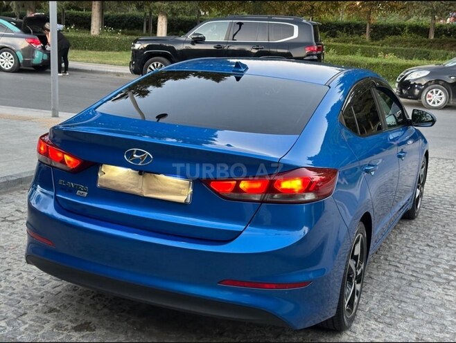 Hyundai Elantra 2017, 197,000 km - 2.0 l - Bakı