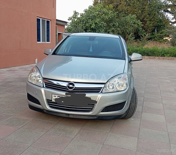 Opel Astra 2009, 300,000 km - 1.3 l - Masallı