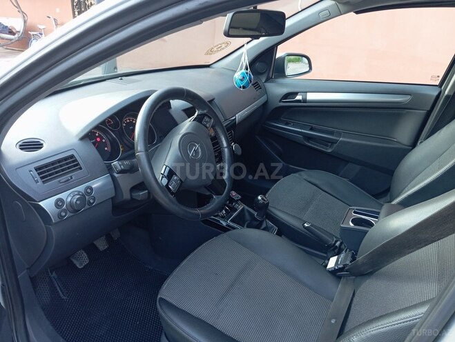 Opel Astra 2009, 300,000 km - 1.3 l - Masallı