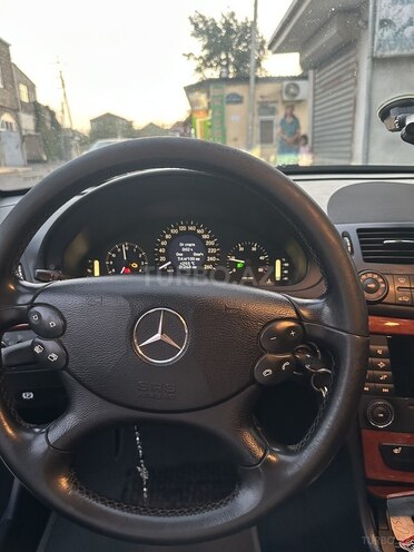 Mercedes E 220 2007, 366,000 km - 2.2 l - Bakı