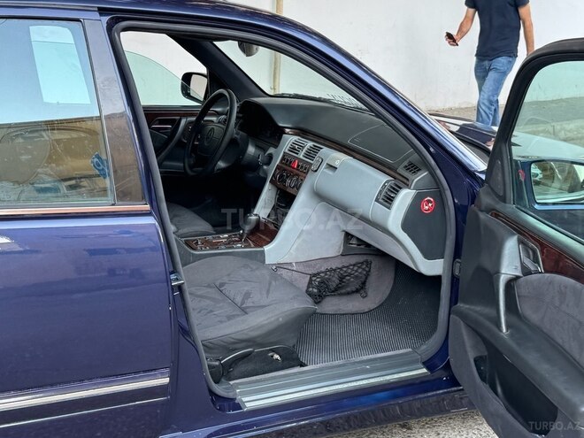 Mercedes E 320 1997, 325,854 km - 3.2 л - Bakı