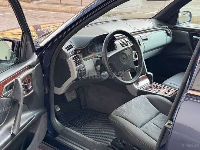 Mercedes E 320 1997, 325,854 km - 3.2 л - Bakı