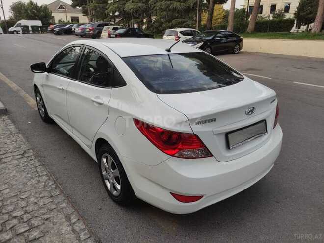 Hyundai Accent 2013, 18,500 km - 1.4 л - Bakı