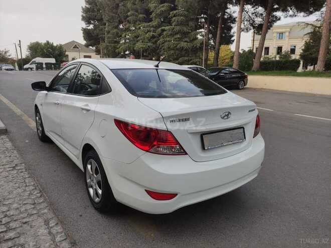 Hyundai Accent 2013, 18,500 km - 1.4 л - Bakı