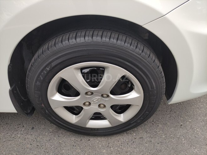 Hyundai Accent 2013, 18,500 km - 1.4 л - Bakı