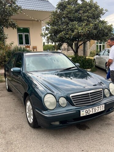 Mercedes E 240 2000, 355,000 km - 2.4 l - Gəncə