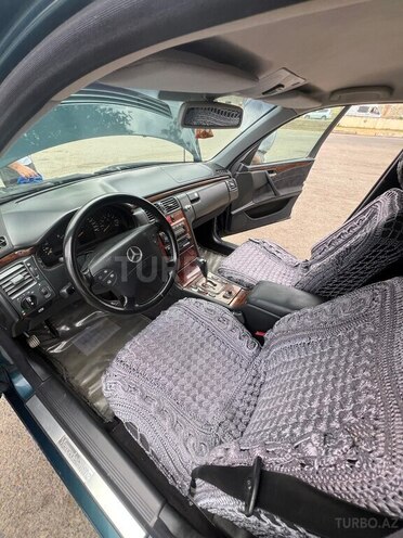 Mercedes E 240 2000, 355,000 km - 2.4 l - Gəncə