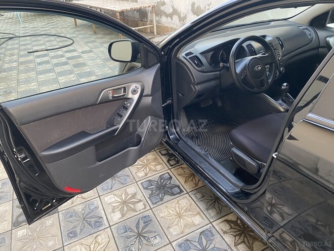 Kia Cerato 2012, 155,912 km - 1.6 l - Yevlax