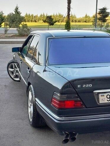 Mercedes E 220 1994, 312,525 km - 2.2 l - Sumqayıt