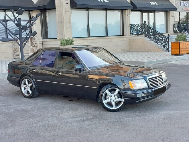 Mercedes E 220 1994, 312,525 km - 2.2 l - Sumqayıt