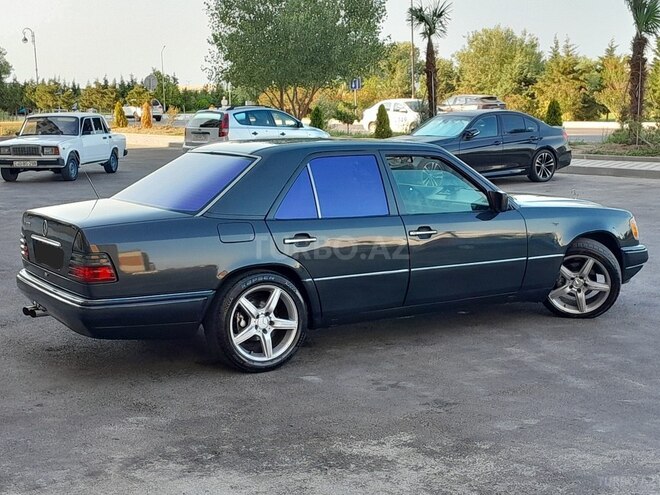 Mercedes E 220 1994, 312,525 km - 2.2 l - Sumqayıt