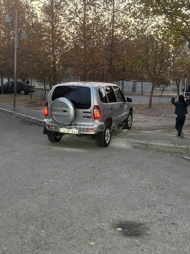 Chevrolet Niva 2006, 348,076 km - 1.7 л - Bərdə