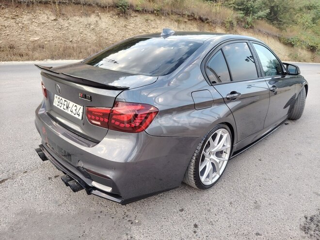 BMW 328 2013, 220,480 km - 2.0 л - Quba