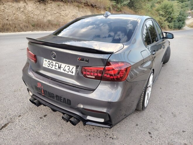 BMW 328 2013, 220,480 km - 2.0 л - Quba