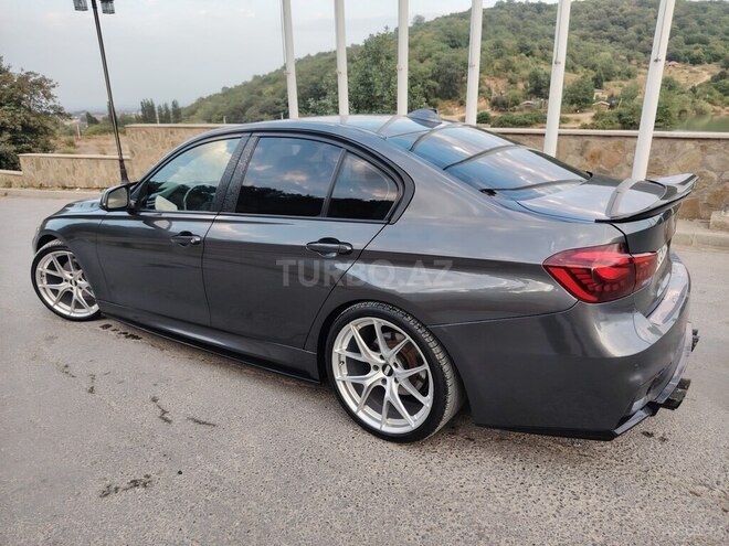 BMW 328 2013, 220,480 km - 2.0 л - Quba