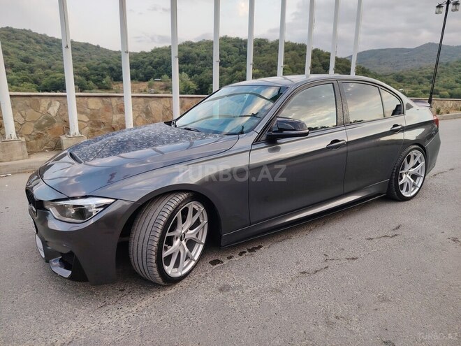 BMW 328 2013, 220,480 km - 2.0 л - Quba