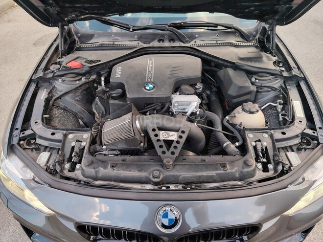 BMW 328 2013, 220,480 km - 2.0 л - Quba