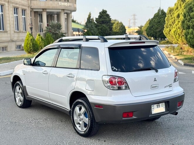 Mitsubishi Outlander 2002, 226,147 km - 2.4 l - Sumqayıt