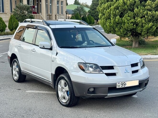 Mitsubishi Outlander 2002, 226,147 km - 2.4 l - Sumqayıt