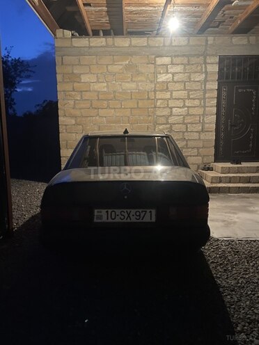 Mercedes 190 1992, 300,000 km - 2.0 l - Gəncə