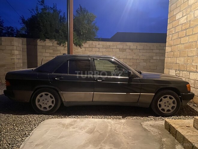 Mercedes 190 1992, 300,000 km - 2.0 l - Gəncə