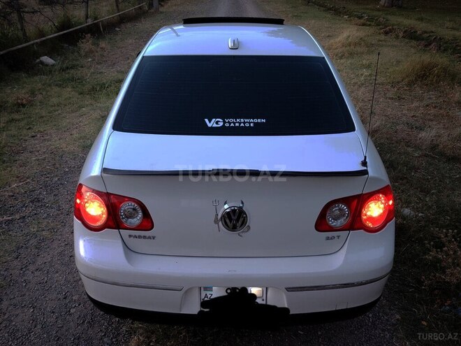 Volkswagen Passat 2006, 275,000 km - 2.0 l - Bakı