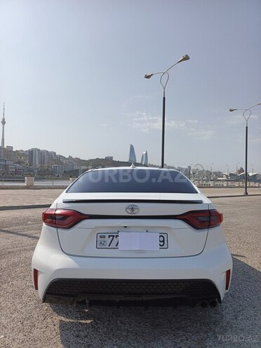 Toyota Corolla 2019, 182,000 km - 2.0 l - Bakı