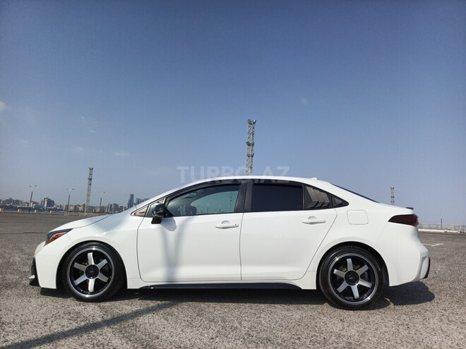 Toyota Corolla 2019, 182,000 km - 2.0 l - Bakı