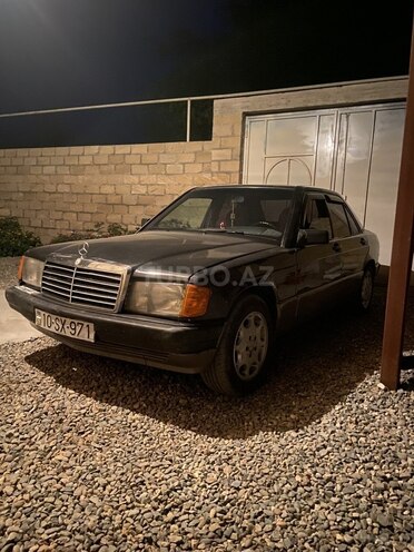Mercedes 190 1992, 300,000 km - 2.0 l - Gəncə
