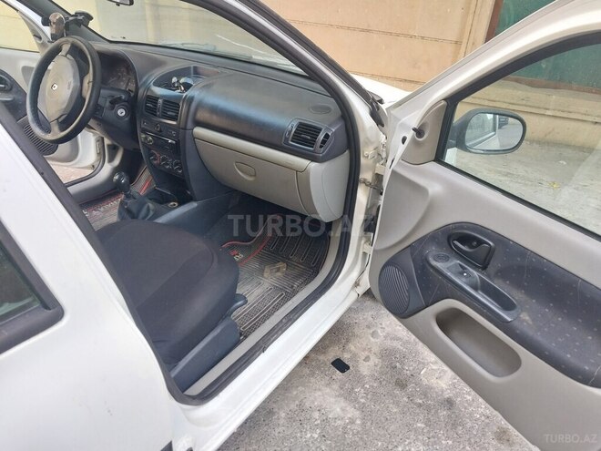 Renault Clio 2001, 209,565 km - 1.5 l - Balakən