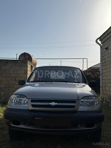 Chevrolet Niva 2008, 193,000 km - 1.7 l - Quba