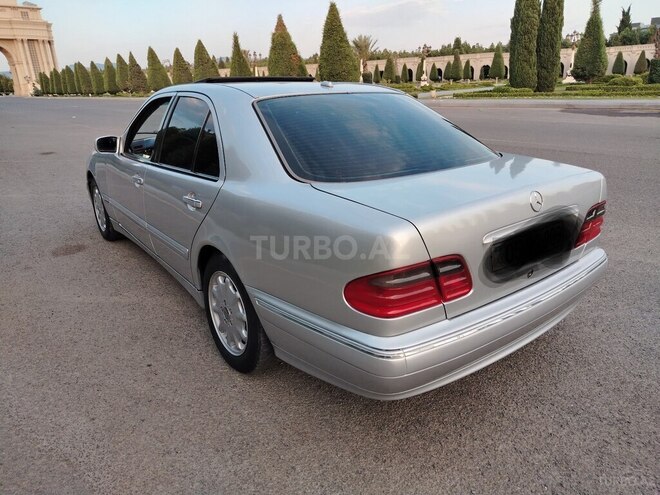 Mercedes E 240 1999, 312,880 km - 2.4 l - Gəncə