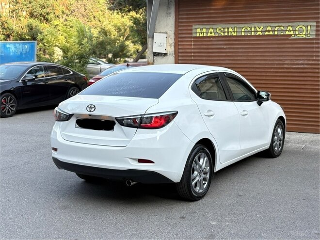 Toyota Yaris iA 2016, 145,000 km - 1.5 л - Bakı