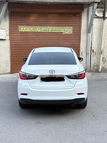 Toyota Yaris iA 2016, 145,000 km - 1.5 л - Bakı