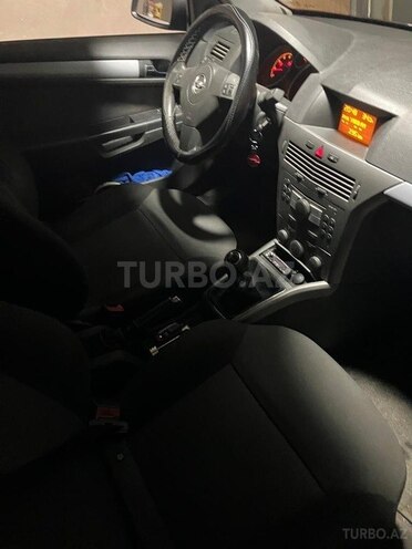 Opel Astra 2004, 231,000 km - 1.4 l - Bakı