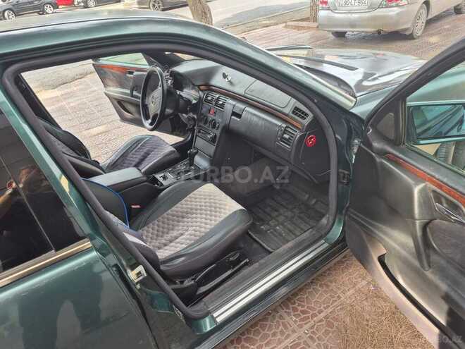 Mercedes E 240 1998, 234,123 km - 2.4 l - Bakı
